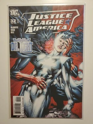 Bonito libro Justice League of America #32 DC Comics 2009 McDuffie Rags Dell Foto 1 de 3
