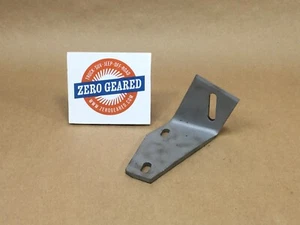 67-68 Dodge Truck D W 100 200 300 Front Bell Housing Exhaust Hanger Bracket OEM - Foto 1 di 4