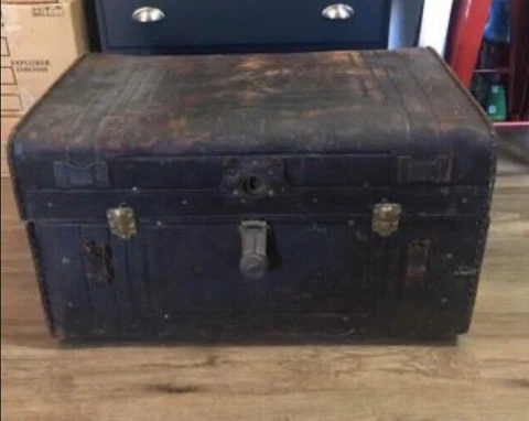 Vintage Antique REAL Sole Leather Steamer Trunk Local Pickup in Georgia Option Cover