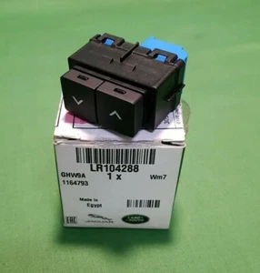 for RANGE ROVER 2013> REAR SEAT CUPHOLDER EXTEND/RETRACT SWITCH LR0104288 - Picture 1 of 4