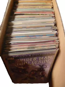 BULK LOT OF 100 x U.S MARVEL, DC AND INDEPENDENT COMICS - Picture 1 of 1