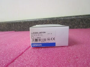 NEW! OMRON Photoelectric Sensor E3S-AD38 - US SHIP! - Picture 1 of 5