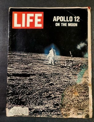 VINTAGE 1969 LIFE MAGAZINE APOLLO 12 ON THE MOON. GREAT VINTAGE ADS OK COND - Image 1 of 4