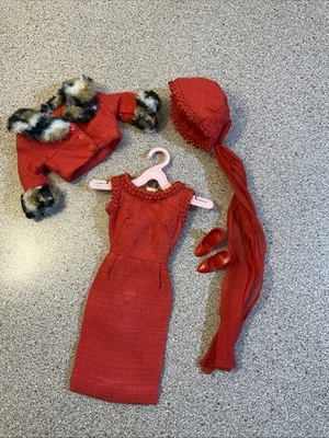 De colección Barbie #1640 1965 Matiné Moda Vestido Sombrero Chaqueta Tacones Picos ¡Como Nuevo! Foto 1 de 4