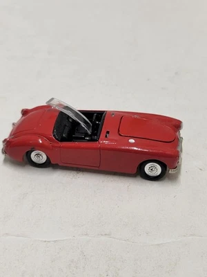 Johnny Lightning - Invasión Británica - 1962 MGB Rojo - 1:64 Diecast Ventana Rota Foto 1 de 4