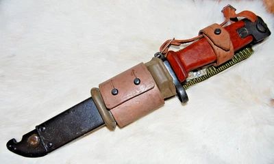 Cuchillo rifle bayoneta rumano tipo II estilo soviético con vaina y rana - sin emitir Foto 1 de 3