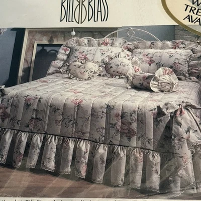 Bill Blass Springmaid Romance Rose Quilted Bedspread Ruffle Queen Vintage - Image 1 of 4