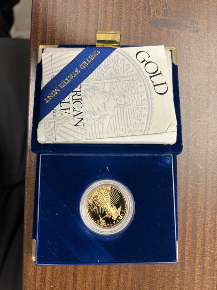 1997 american eagle gold coin 1/2 Oz 25$ - Image 1 of 4