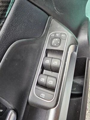 2020 MERCEDES BENZ GLB250 MASTER WINDOW SWITCH: 1679050101 - Image 1 of 4