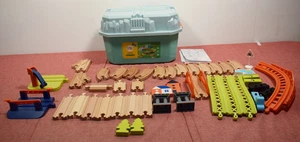 Juego de tren de madera Gigglescape (incompleto) - Imagen 1 de 14
