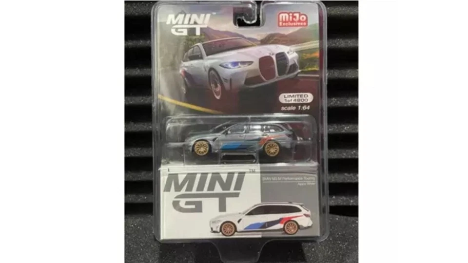 Chase! Mini GT 776 1:64 BMW M3 M Performance Touring Alpine Diecast Car MGT00776 Foto 1 de 1