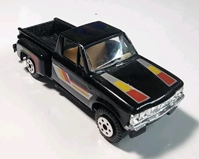 Yatming #1700 Black Chevrolet LUV Stepside Pickup 1/64 Diecast Chevy Truck - Image 1 of 4