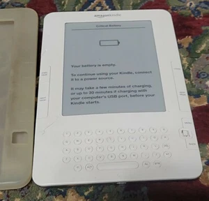 Amazon Kindle (2nd Generation) 2GB, 3G (Unlocked), 6in - White - Picture 1 of 6