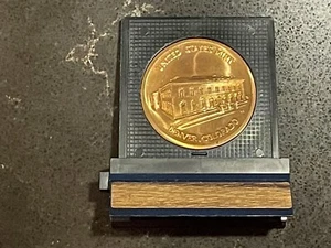 Vintage United States Mint Denver Colorado 1876-1976 Centennial Bronze Coin - Picture 1 of 7