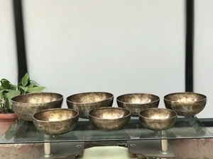 Full moon singing bowl Set Of Seven, chakra Healing Singing Bowls with mallet - Picture 1 of 8