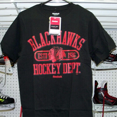 NEW! Reebok NHL Hockey Dpt. Chicago Blackhawks T-Shirt - Adult Small Cover