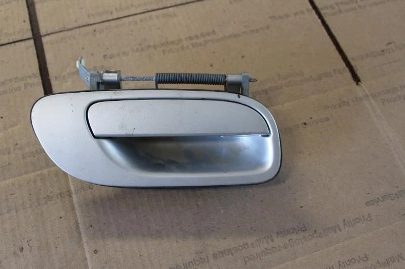 2005 年沃尔沃 S60 右乘客侧后门把手银色 — 第 1/4 张图片