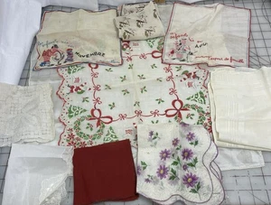 9 Vintage Handkerchiefs Christmas November,bull Rider, Flowers And More-B1 - Picture 1 of 11