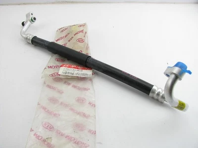 Manguera de línea de succión de aire acondicionado HVAC GENUINA NUEVA OEM para Kia Sedona 2002-2005 1K52Y61462B Foto 1 de 4