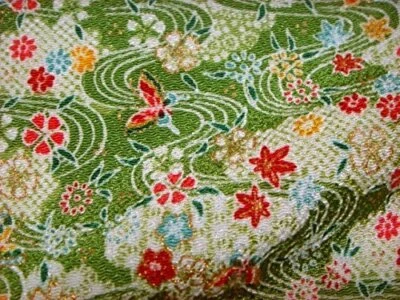 Tela Kimono Yuzen Oro Chirimen 19.7x27.6 pulgadas Verde Floral Mariposa Japón Foto 1 de 3