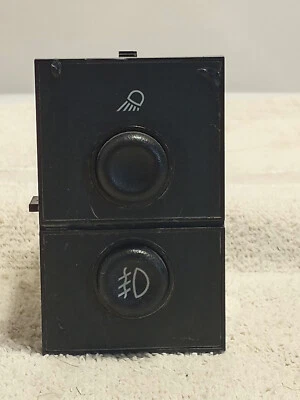 1999-02 O.E.M.  Interruptor de lámpara de carga/niebla Silverado, Sierra, Tahoe, GMC y más Foto 1 de 4