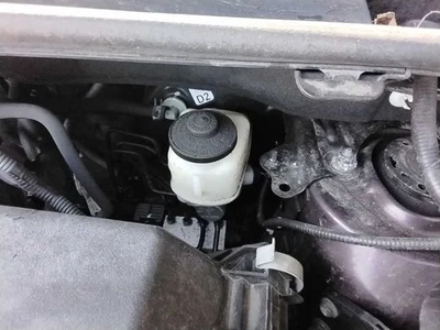 Cilindro maestro de freno VIN F quinto dígito aventura compatible con 13-18 RAV4 3016563 Foto 1 de 4