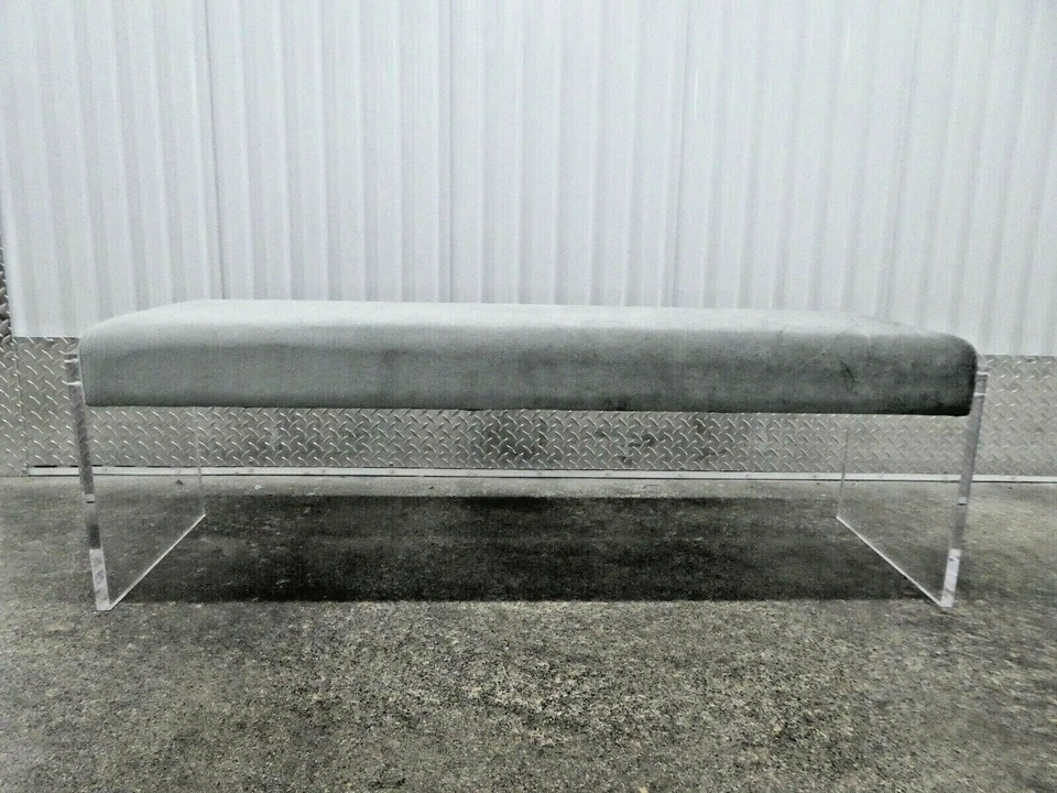 BANCO DE TELA Y LUCITE ELEGANTE VINTAGE PERFECTO PARA FINAL DE CAMA Foto 1 de 4