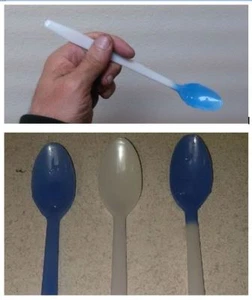 Color Changing Extra Long 8" Sundae Soda Ice Cream Spoons WHITE TO BLUE Amazing! - Picture 1 of 26