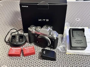 Fujifilm X-T3 26.1MP Mirrorless Digital Camera Body Only in Silver -boxed+extras - Picture 1 of 11