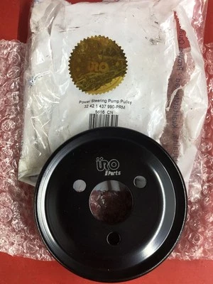 URO PARTS 32421437990PRM BOMBA DIRECCIÓN ASISTIDA POLEA PARA 98-03 BMW 540i X5 Foto 1 de 4