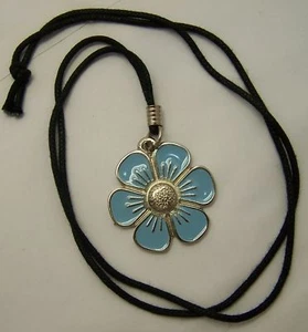 COLLANA CIONDOLO METALLO FIORE PETUNIA AZZURRA - Picture 1 of 1