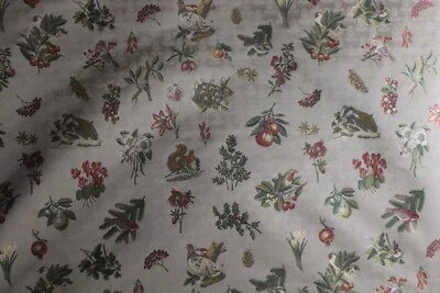 Lee Jofa, Lámpara Mowbray, Bordado Floral con Pájaros y Animales, por POR EJEMPLO, Piedra Foto 1 de 4