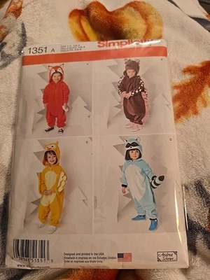Simplicity Easy-to-Sew Pattern 1351 Cut & COMPLETE Size 3 Kids Costumes - Image 1 of 2