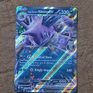 Pokemon TCG Team Rocket's Nidoking ex 119/182 SV10: Destined Rivals Holo M/NM - Picture 1 of 7