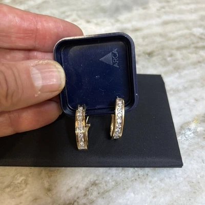 Beautiful 14K Gold  Diamonds 1 “ Hoop Earrings.50 K Genuine Round Hinge Backs - Image 1 of 4