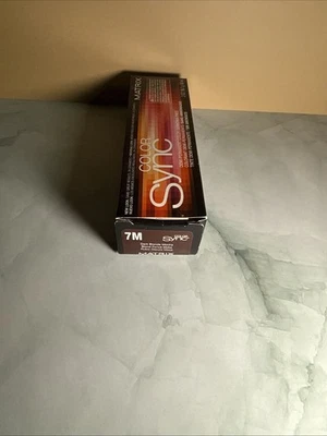 Color de cabello semipermanente Matrix Color Sync 7 m rubio oscuro moca Foto 1 de 4