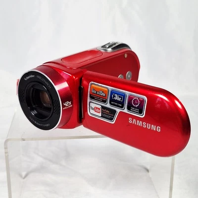 SAMSUNG SMX-F300RP Digital Video Camera Camcorder Red Handheld Memory Card - Image 1 of 4