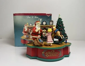 CAJA DE MÚSICA ANIMADA MUSICAL LIGHT LUSTRE FAME “WELCOME SANTA” CUERDA **PROBADA** - Imagen 1 de 9