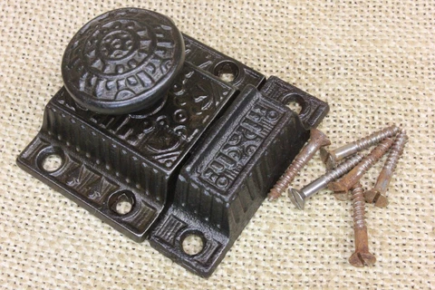Old Cabinet Catch Cupboard Latch Cast knob 2 1/4” vintage 1880’s Windsor clean Cover