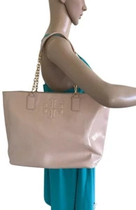 Borsa nuova Tory Burch Charlie rosa in pelle verniciata $ 500 - Foto 1 di 8
