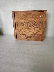 Vintage Knotts Berry Farm Holzkiste mit Schiebedeckel Marmeladenkiste - Bild 1 von 4