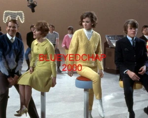 LESLIE GORE-DICK KALMAN & PETER NOONE  UNPUBLISHED 8 X 10  PHOTO - Picture 1 of 1