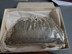 VINTAGE Whiting & Davis Silver Chain Mail Coin Purse USA Clutch Never Used BOX - Picture 1 of 8