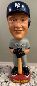 Derek Jeter Bobblehead - 1999 SAM - New York Yankees (MLB) - Gray Jersey w/ Bat - Picture 1 of 8