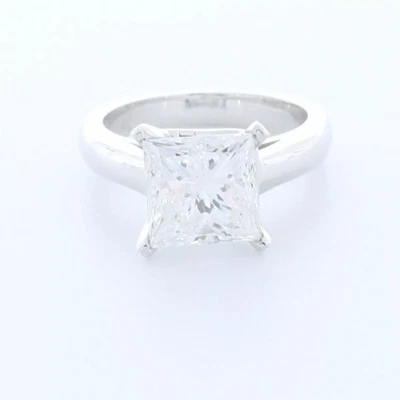 Solitaire Engagement Ring 18K Gold 2.78 Carat Princess Lab-Grown Diamond H VS1 - Image 1 of 4