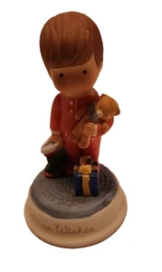Estatuilla de niño Joan Walsh Anglund Christmas Wishes de colección de Avon 1987 con oso de peluche - Imagen 1 de 7