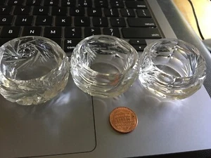 Vintage - 3 Tiny Crystal Cut Glass Salt Bowls - Pre-owned - Picture 1 of 3