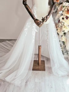 Detachable Train With Leaflike Lace, 3 Layer Removable Train with Lace Women - Picture 1 of 8