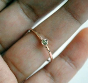 Anillo de compromiso mínimo de champán oro 14k banda delgada de diamantes. - Imagen 1 de 12
