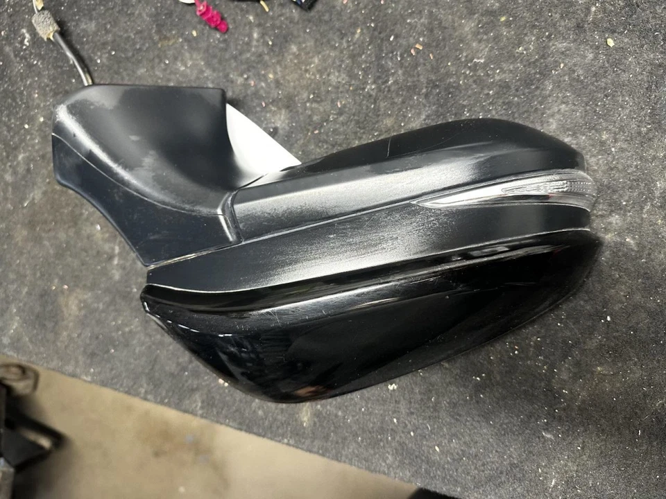 Passenger Side View Mirror Turn Signal Without Camera Fits 21-24 VENZA 2054553 Foto 1 de 3